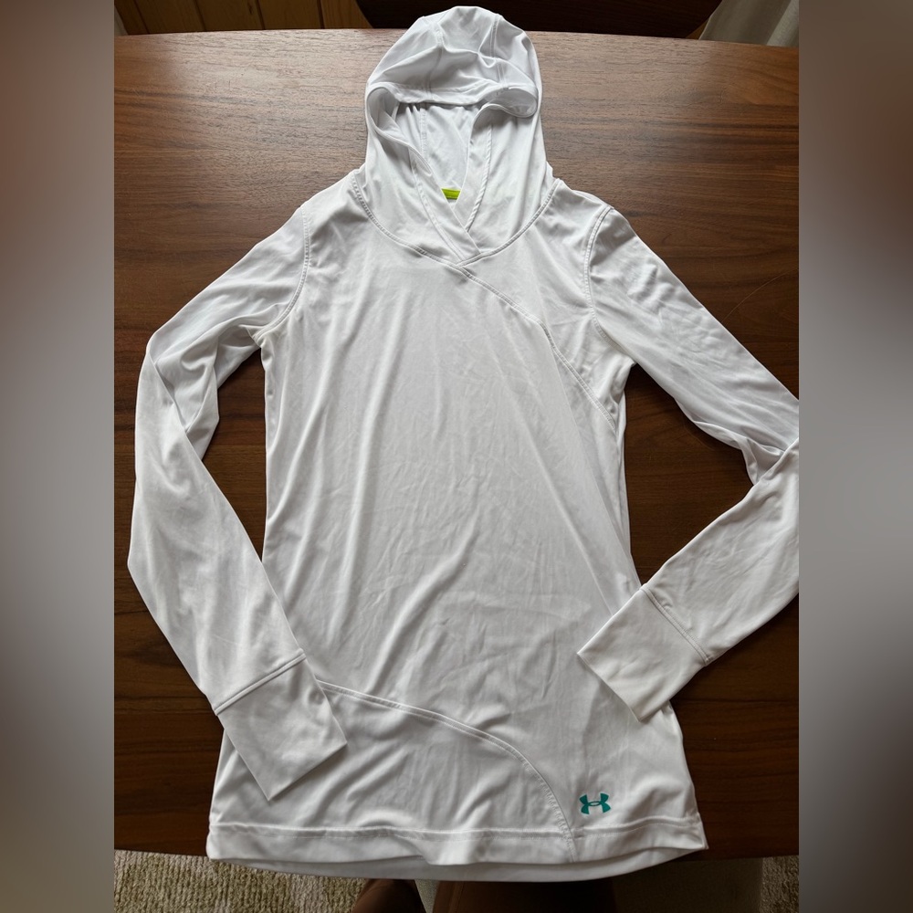 Light weight women’s under armour hoodie